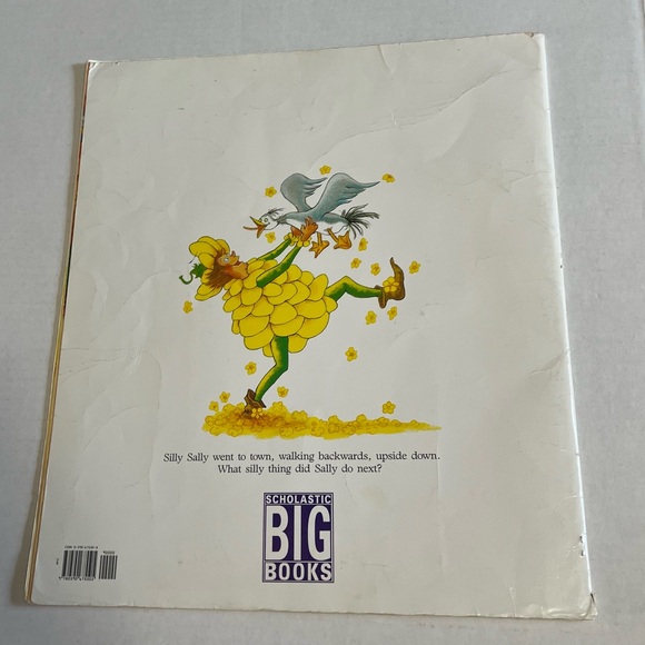 Big book: Silly Sally - Picture 7 of 9